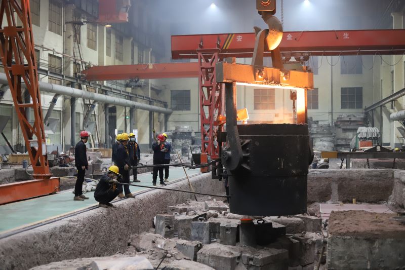 鑄鋼件加工廠家-騰飛鑄鋼澆注鑄鋼件前的準(zhǔn)備工作怎么做？