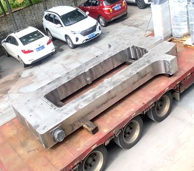 如何判斷軋機(jī)牌坊是否需要更換？關(guān)鍵檢測(cè)指標(biāo)——騰飛鑄鋼告訴你！