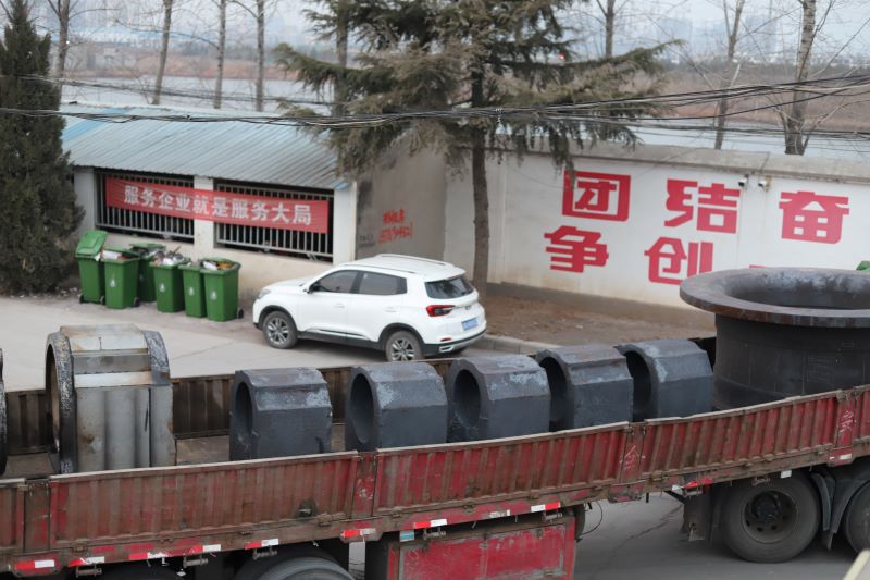 大型鑄鋼件-軸承座在拋光打磨時(shí)的注意事項(xiàng)是？