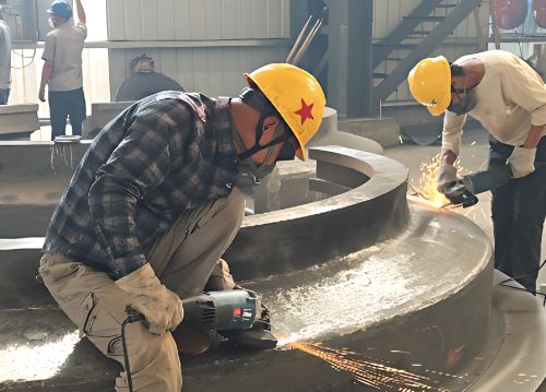 大型鑄鋼廠在鑄造車(chē)間的注意事項(xiàng)