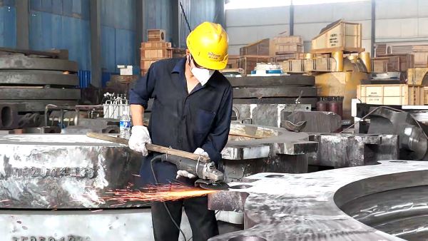 不只是“倒?！保含F(xiàn)代大型鑄造廠比你想象的更酷炫