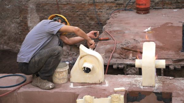 鑄鋼件定制：大型鑄鋼廠的一天怎樣運(yùn)轉(zhuǎn)？